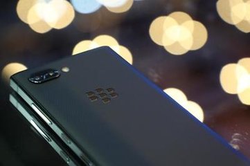 黑莓首款全鍵盤AI手機KEY2發(fā)布 售價3999元起