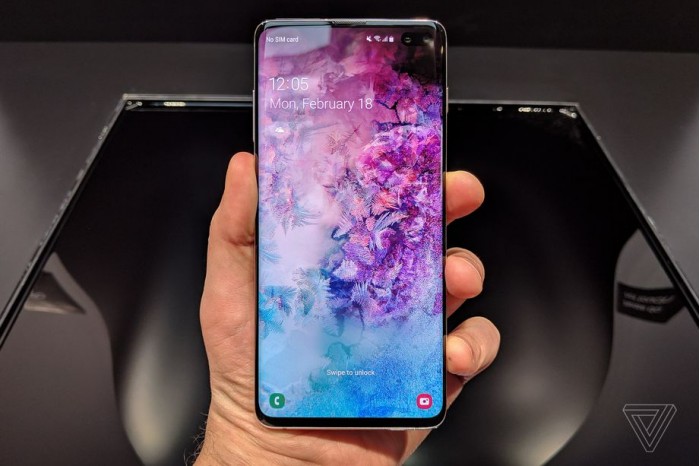 Galaxy S10超聲波屏下指紋上手：不兼容鋼化貼膜